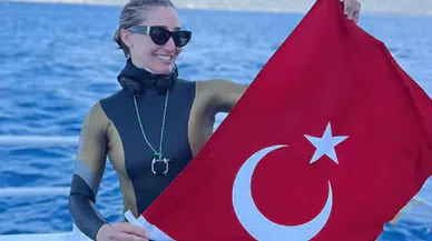 Şahika Ercümen, Kaş’ta paletsiz dalış dünya rekoru kırmaya hazırlanıyor