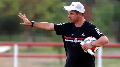 Antalyaspor, Emre Belözoğlu ile yollarını ayırdı