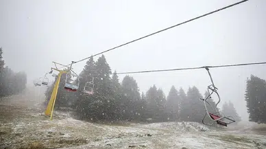 Uludağ'a mevsimin ilk karı yağdı