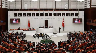 Lübnan tezkeresi Meclis'te kabul edildi