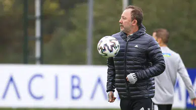 Beşiktaş derbiye hazırlanıyor: Sergen Yalçın Fenerbahçe’ye karşı yenilgisiz