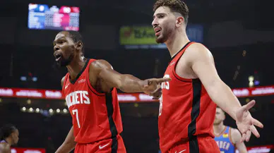 Alperen Şengün NBA açılış maçında tarihe geçti!