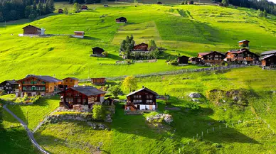Heidi’nin masalsı köyü Gimmelwald: İsviçre Alpleri’nde gerçek bir cennet