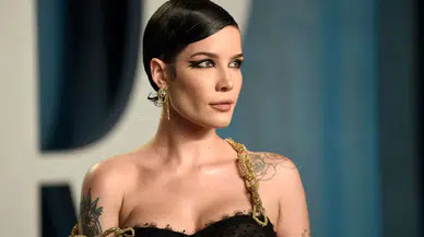 Halsey sahnede tacize uğradı: Konserini iptal etti