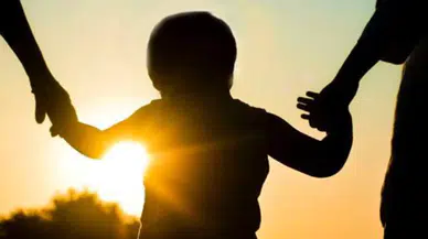 Ebeveynlik kader mi? Bilim dünyasını sarsan araştırma: Çocuklukta başladığını ortaya koydu!