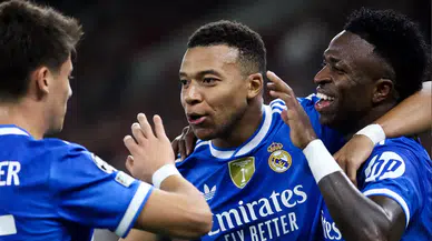 Şampiyonlar Ligi'nde Mbappe'den 7 dakikada hat-trick: Real Madrid 7 gollü gecede kazandı