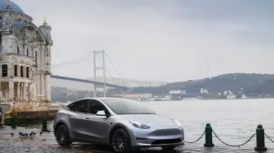 Tesla, CarPlay testlerine başladı: Apple entegrasyonu yolda