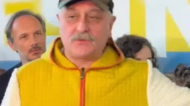 Güneşin Oğlu tiyatro oyunu basın toplantısında Onur Ünlü – Deniz Celiloğlu krizi: Neye uğradığını şaşırdı