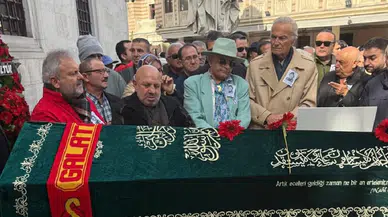 Engin Çağlar’a veda töreninde tepki çeken olay