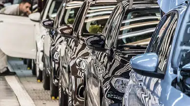 İthal otomobile büyük zam: Ek vergi yürürlüğe girdi, fiyatlar 500 bin TL’yi aşıyor