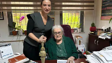 Prof. Dr. İoanna Kuçuradi’ye Onur Ödülü