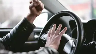 Trafikte tartışanlar dikkat: Aracı durdurana hapis cezası