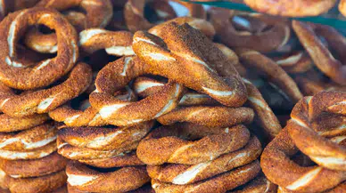 İstanbul’da simit fiyatına fiili zam: Bazı bölgelerde 25 liraya çıktı