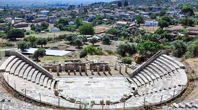 Metropolis’te 2 bin yıllık keşif: Helenistik tanrıça başı gün yüzüne çıktı