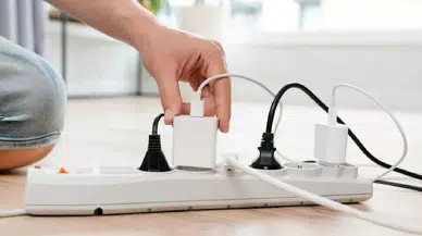 Uzmanlardan kritik uyarı: Evlerde en çok yangın çıkaran 5 tehlikeli cihaz açıklandı