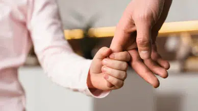 30 yaş sonrası babalık sendromu mu? Bilim insanları uyardı