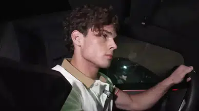 Ünlü YouTuber canlı yayınında bir kişiyi arabayla ezdi