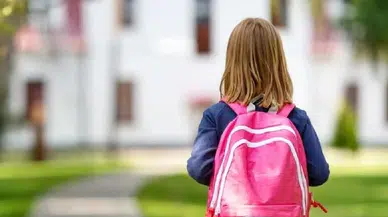 Okula başlama yaşı sabitlendi: MEB birinci sınıflarda yaş farkını kaldırıyor