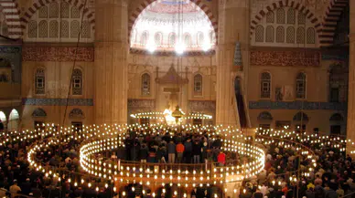 Üç aylar bu yıl ikinci kez yaşanıyor: Kandiller ve ramazan hangi tarihlerde?