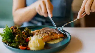 Yeme hızınız kim olduğunuzu söylüyor: İşte yavaş yiyenlerin ortak özellikleri