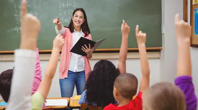 MEB, fenomen öğretmenler için teyakkuza geçiyor: Tüm şehirlerden liste talep ediliyor