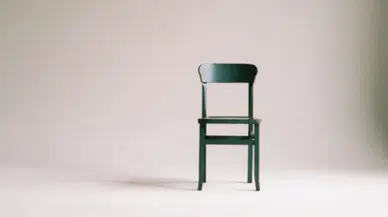 Sosyal medyada gündem olan sandalye teorisi: İlişkilerde değer görmenin sembolik dili