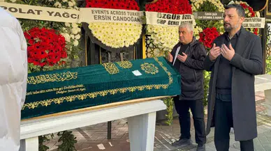 Ünlü şarkıcı Mehmet Erdem babasını son yolculuğuna uğurladı