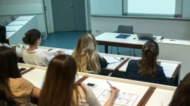 Üniversiteler tatil mi? 24 Nisan üniversiteler tatil edildi mi?