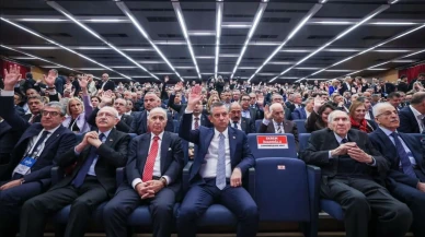 YSK, CHP'nin olağanüstü kurultayının iptaline yönelik başvuruyu reddetti