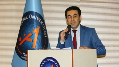 İntihal yapan ve olmayan yayınları varmış gibi gösteren eski dekan Mehmet Altunkaya'nın profesörlüğü iptal edildi