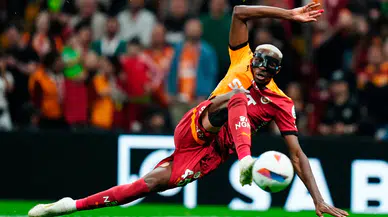 Şampiyon Galatasaray, ligin son maçında Başakşehir'i iki golle yendi