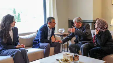 Özgür Özel, tutuklu İBB Özel Kalem Müdürü Kadriye Kasapoğlu'nun ailesini ziyaret etti