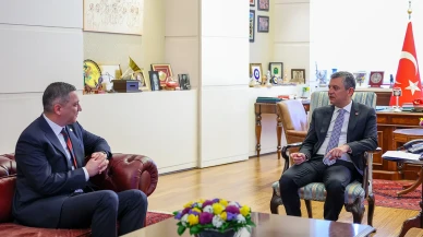 CHP lideri Özel, TBB Başkanı Sağkan'ı makamında ağırladı