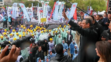 Özgür Özel: "Güçlü iktidarlar meydanları yasaklamazlar, bunların dizleri titriyor"