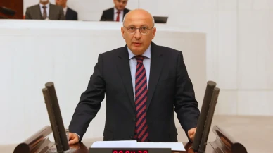 CHP'li Çakırözer: "Cebimizdeki telefon, masadaki bilgisayar, kolumuzdaki saatten TRT’ye bandrol ücreti ödüyoruz”