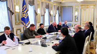 Ukrayna lideri Zelenski: "Rusya, dünyanın ateşkes çağrılarını görmezden gelmeye devam ediyor"