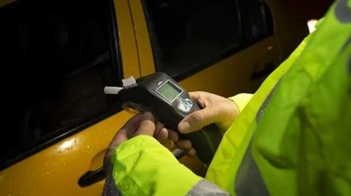 Erzurum’da 8. kez alkollü yakalanan sürücüye 35 yıl ehliyet yasağı