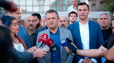 Özgür Özel, bayram namazı çıkışında Akın Gürlek sözleriyle ilgili konuştu