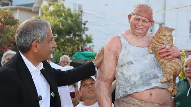 Adalar Belediyesi, bir ada efsanesi olan 'Horoz Reis'in ismini parka verdi, heykelini dikti!