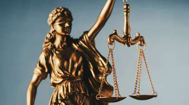 Eski bakanlar, hukukçular ve akademisyenlerden adalet çağrısı: "Yargının siyasi hesaplaşmaya alet edilmesi hukuk devletinin sonunu getirir"