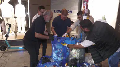 İzmir Büyükşehir Belediye Başkanı Tugay: "Çöpleri topladıktan sonra rahat uyudum"