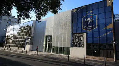 Fransız devi Lyon küme düşürüldü