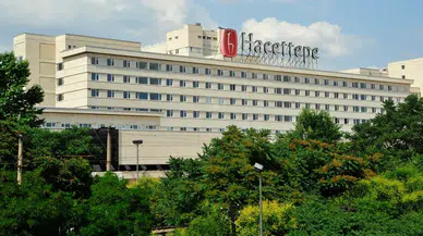 Hacettepe Üniversitesi yüzlerce öğrenciyi ‘tadilat gerekçesiyle’ yurtlarından çıkarıyor