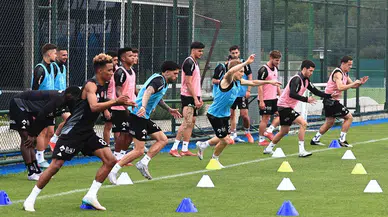 Beşiktaş yeni sezon hazırlıklarına cumartesi günü yapacağı antrenmanla başlıyor