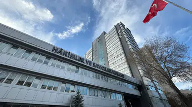 Yeni açıklanan HSK kararnamesine göre 4 bin 36 hakim ve savcının görev yeri değiştirildi