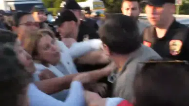 CHP’nin “Millet İradesine Sahip Çıkıyor” mitingleri sürüyor: Avcılar’daki yürüyüşe polis müdahalesi