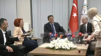 MHP-DEM bayramlaşmasında 'demli çay' esprisi damga vurdu