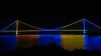 Fenerbahçe Beko'nun EuroLeague zaferiyle köprüler sarı-lacivert oldu