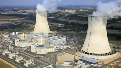 İsrail, İran'ın nükleer tesisini vurdu!