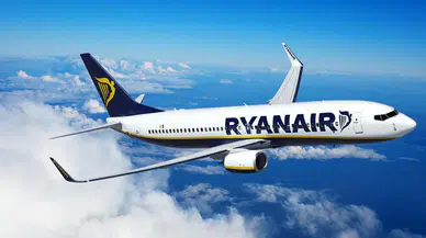 Ryanair'den taşkın yolculara 500 sterlin ceza uygulaması